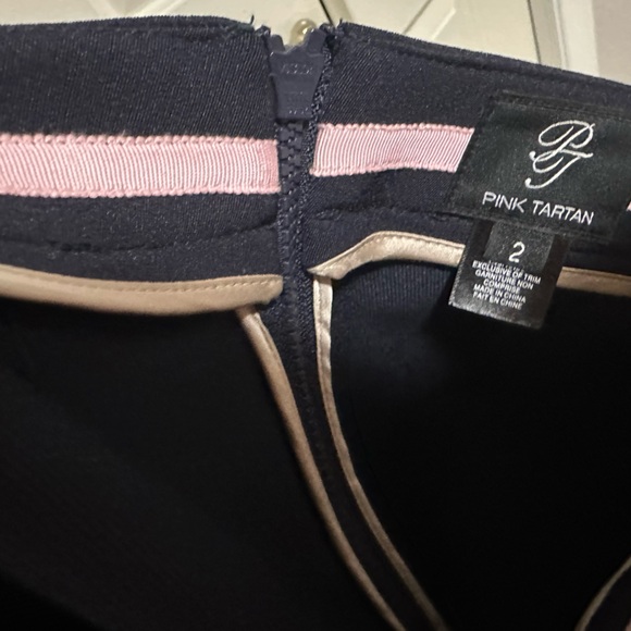 Pink Tartan skirt size 2 super cute and great quality - Picture 4 of 4